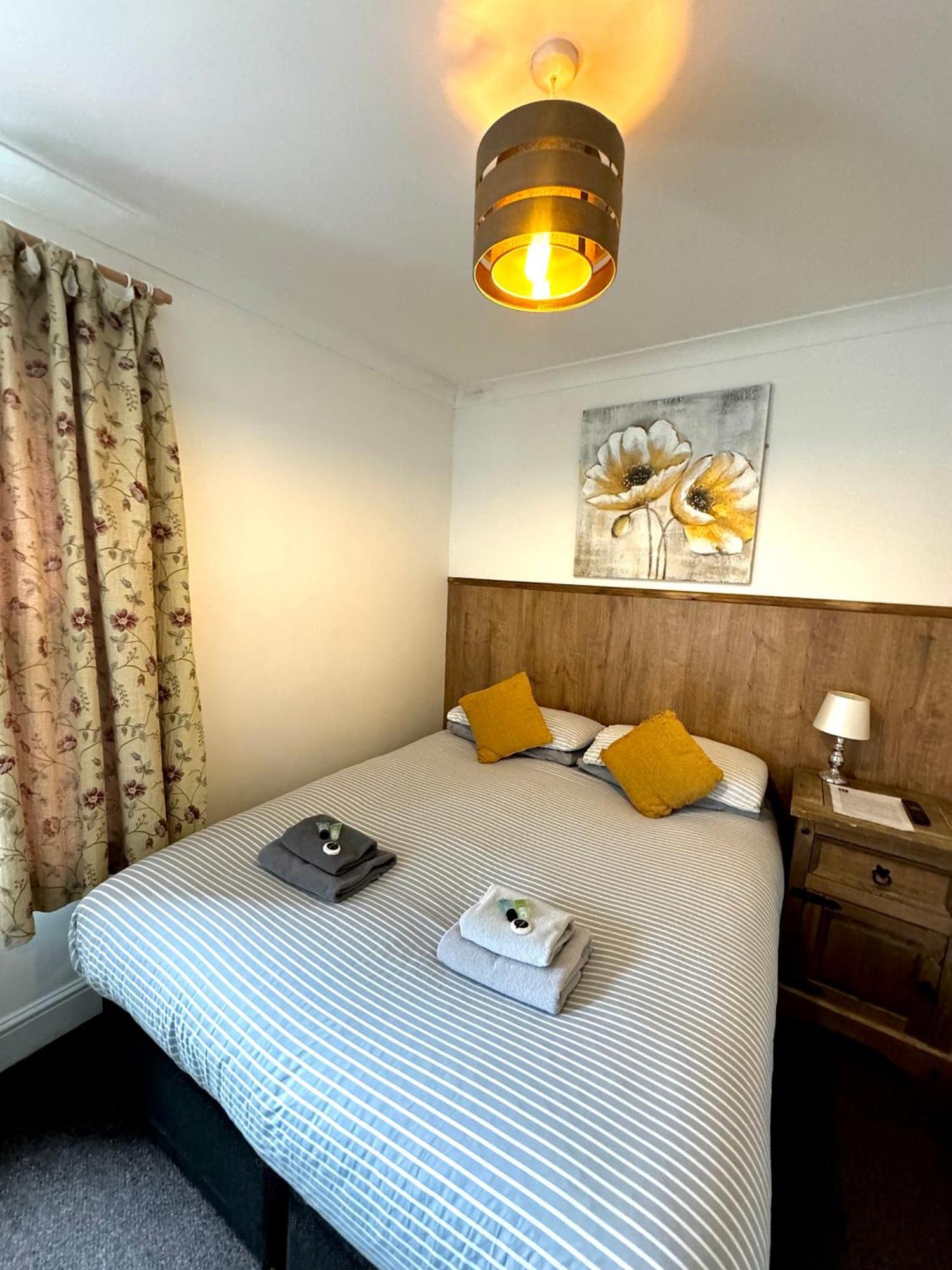 Riverside Guest house 3*