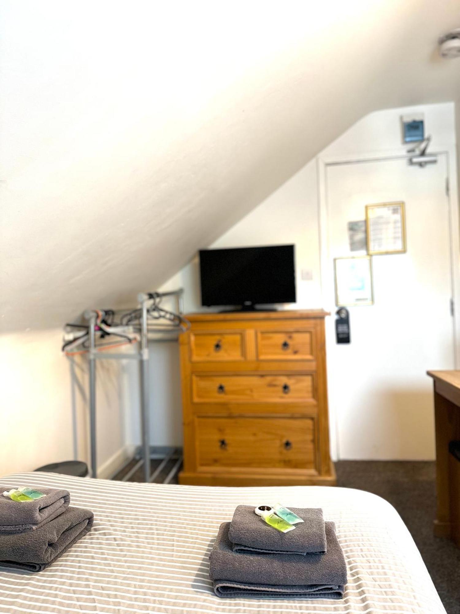 Riverside Guest house