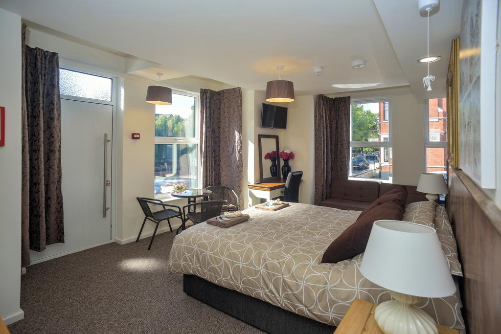 Riverside Guest house 3*